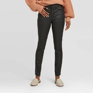 NWT Universal Thread Ebony High Rise Skinny Pants, 18 Reg